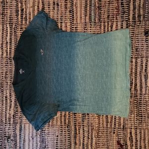 Hollister v-neck t-shirt medium